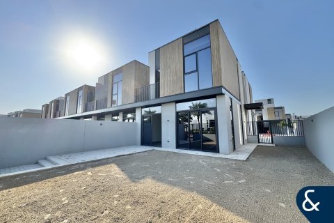 Таунхаус в Мудон, Дубай, ОАЕ 4 спальні, 237м2 № 685170