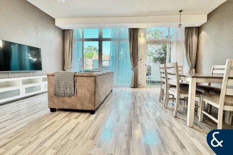 Adosado en alquiler en DAMAC Hills (Akoya by DAMAC), Dubai, EAU 3 dormitorios, 112 m2 № 685172 - foto 2