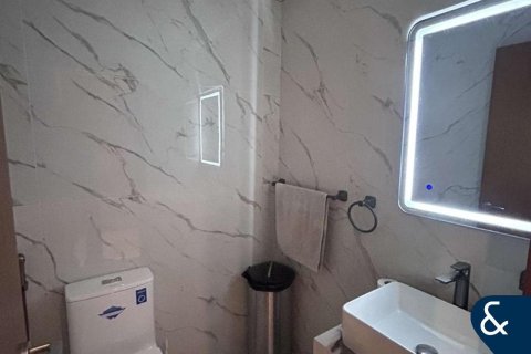 Apartamento en venta en Jumeirah Lake Towers, Dubai, EAU 2 dormitorios, 114 m2 № 670930 - foto 20