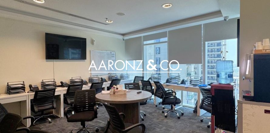 Zyrë në Business Bay, Dubai, Emiratet e Bashkuara Arabe 64.8 m2. № 636693