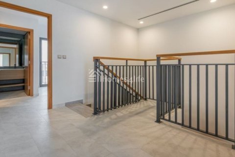 Huvila Dubai Land, Dubai, Arabiemiraatit 4 makuuhuonetta, 383 m2 № 709316 - kuva 11