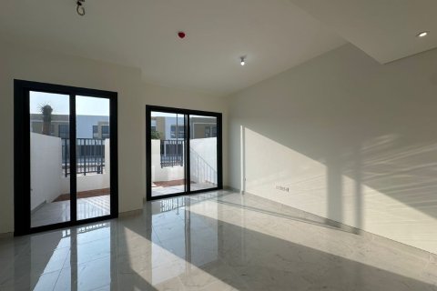 Villetta a schiera in vendita a Ras Al Khaimah, EAU 2 camere da letto, 181 mq. № 735097 - foto 1