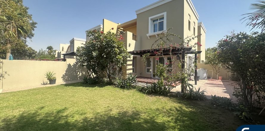 Villa in Arabian Ranches, Dubai, UAE 4 bedrooms, 293 sq.m. № 688538