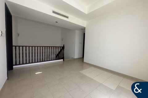 Villa in Arabian Ranches, Dubai, UAE 4 bedrooms, 293 sq.m. № 688538 - photo 8