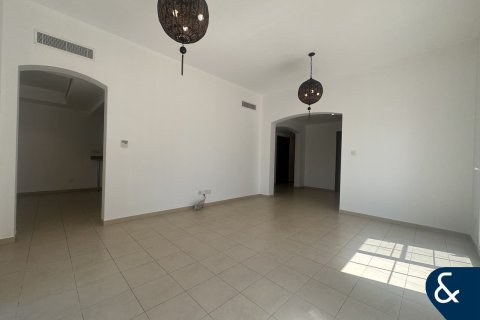 Villa in Arabian Ranches, Dubai, UAE 4 bedrooms, 293 sq.m. № 688538 - photo 4