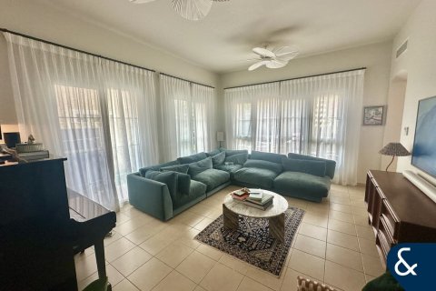 Vilë në Arabian Ranches, Dubai, Emiratet e Bashkuara Arabe 4 dhoma gjumi, 293 m2. № 688538 - Foto 2