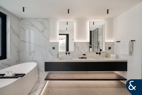 Villa in Arabian Ranches, Dubai, UAE 6 bedrooms, 429 sq.m. № 688541 - photo 11