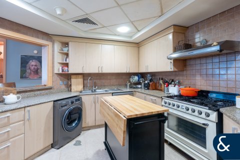 Appartement te koop in Palm Jumeirah, Dubai, VAE 3 slaapkamers, 201 vr.m., nr 688537 - foto 6