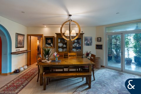 Appartement te koop in Palm Jumeirah, Dubai, VAE 3 slaapkamers, 201 vr.m., nr 688537 - foto 3