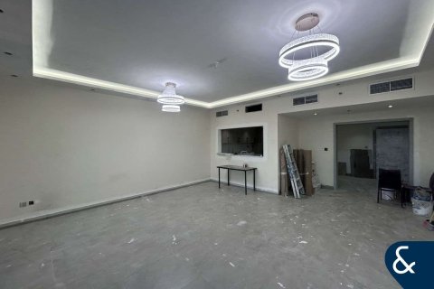 شقة للبيع في أبراج بحيرة جميرا، دبي، الإمارات العربية المتحدة 3 غرفة نوم ، 181 متر مربع ، رقم 688542 - صورة 3