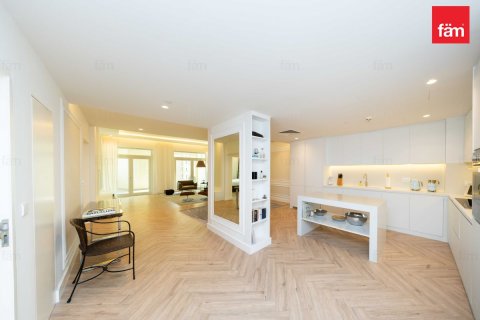 Apartemen di Palm Jumeirah, Dubai, UEA 2 kamar tidur, 185.2 m2 nomor 719822 - foto 2