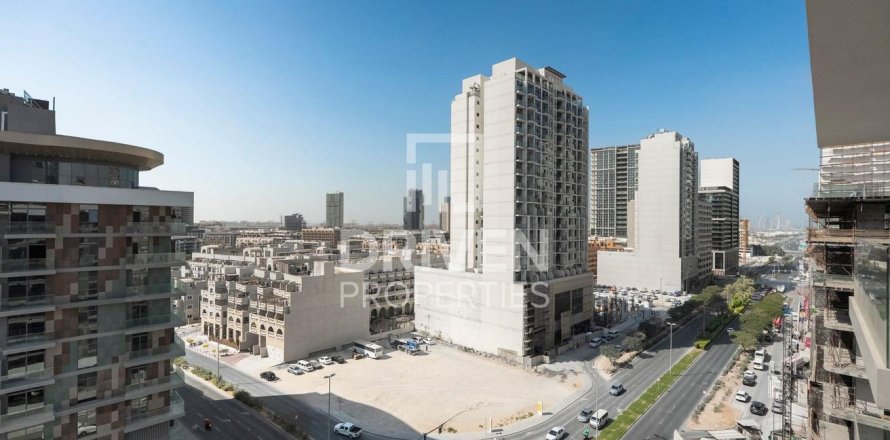 Korter asukohaga Jumeirah Village Circle, Dubai, AÜE: 1 magamistoaga, 93 m² Nr 683701