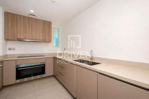 Business Bay, Dubai, UAE의 임대용 아파트 침실 3개, 176.52제곱미터 번호 745774 - 사진 16