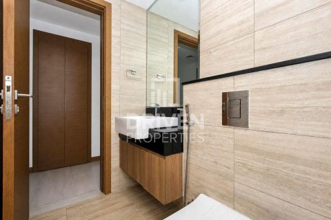 Business Bay, Dubai, UAE의 임대용 아파트 침실 3개, 176.52제곱미터 번호 745774 - 사진 20
