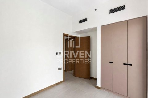 Business Bay, Dubai, UAE의 임대용 아파트 침실 3개, 176.52제곱미터 번호 745774 - 사진 11