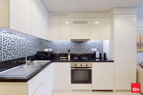 Business Bay, Dubai, UAE의 임대용 아파트 침실 2개, 75.5제곱미터 번호 668829 - 사진 12