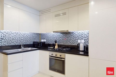 Business Bay, Dubai, UAE의 임대용 아파트 침실 2개, 75.5제곱미터 번호 668829 - 사진 11