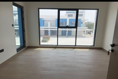 Rekkehus til leie i Dubai, Emiratene 4 soverom, 144 kvm Nr. 668830 - Foto 10
