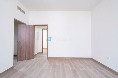 Townhouse til salg i Al Ghadeer, Abu Dhabi, UAE 2 soveværelser, 127.3 kvm № 681696 - foto 16