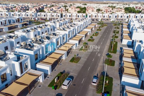 Townhouse til salg i Al Ghadeer, Abu Dhabi, UAE 2 soveværelser, 127.3 kvm № 681696 - foto 36