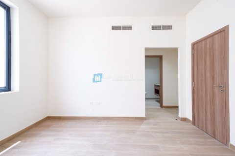 Townhouse til salg i Al Ghadeer, Abu Dhabi, UAE 2 soveværelser, 127.3 kvm № 681696 - foto 13
