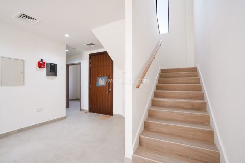 Townhouse til salg i Al Ghadeer, Abu Dhabi, UAE 2 soveværelser, 127.3 kvm № 681696 - foto 10