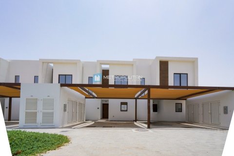 Townhouse til salg i Al Ghadeer, Abu Dhabi, UAE 2 soveværelser, 127.3 kvm № 681696 - foto 1
