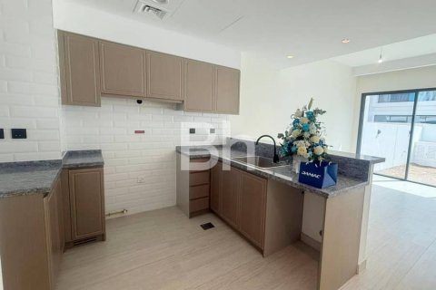 خانه شهری برای فروش در  Damac Lagoons، Dubai، امارات متحده عربی  3 خوابه ، 192 متر مربع ، شماره 643155 - تصویر 3