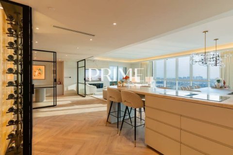 Appartamento in affitto a Palm Jumeirah, Dubai, EAU 3 camere da letto, 377 mq. № 643159 - foto 10