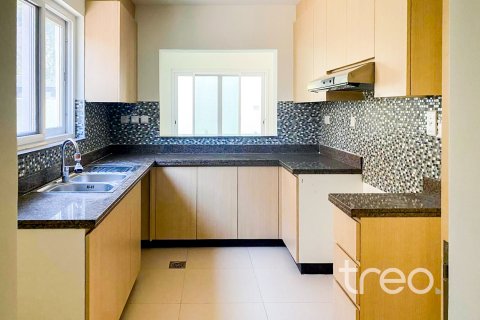 Villa zur Miete in Dubai, VAE 3 Schlafzimmer, 204.76 m2 Nr. 741155 - Foto 17