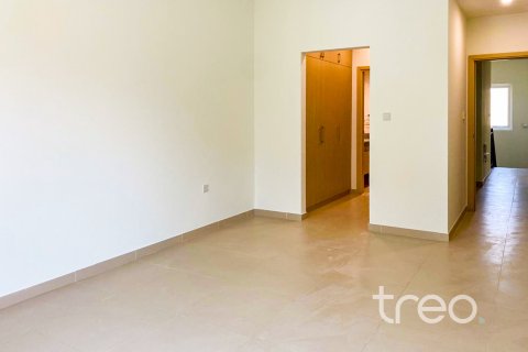 Villa zur Miete in Dubai, VAE 3 Schlafzimmer, 204.76 m2 Nr. 741155 - Foto 8