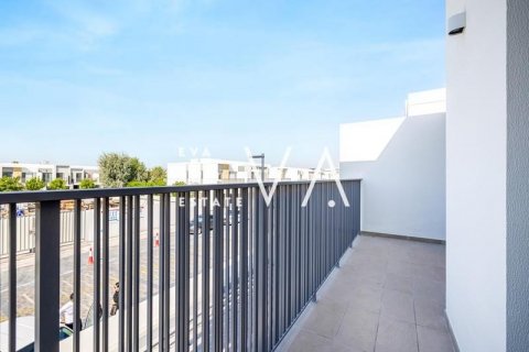 Řadový dům v Dubai, SAE 4 ložnice, 201.87 m² Č.: 637740 - fotografie 3