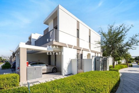 Řadový dům v Dubai, SAE 4 ložnice, 201.87 m² Č.: 637740 - fotografie 1