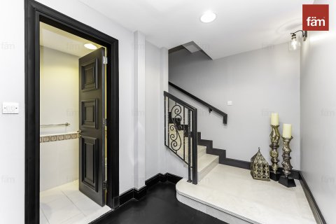 Townhouse sa Palm Jumeirah, Dubai, UAE 4 silid-tulugan, 489 sq.m. № 629338 - larawan 6