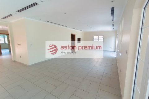 Jumeirah Park, Dubai, संयुक्त अरब अमीरात में विला, 5 बेडरूम, 435.6 वर्ग मीटर, संख्या 639147 - फ़ोटो 8