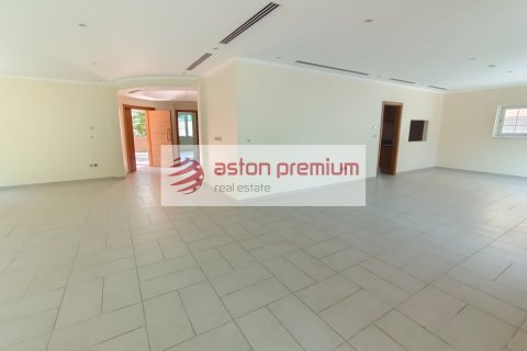 Jumeirah Park, Dubai, संयुक्त अरब अमीरात में विला, 5 बेडरूम, 435.6 वर्ग मीटर, संख्या 639147 - फ़ोटो 5