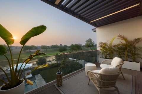 Huvila Jumeirah Golf Estates, Dubai, Arabiemiraatit 5 makuuhuonetta, 757.68 m2 № 762744 - kuva 21
