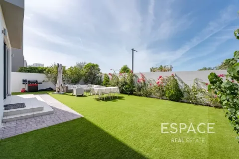 Vilë në Dubai Hills Estate, Emiratet e Bashkuara Arabe 3 dhoma gjumi, 288 m2. № 649615 - Foto 3