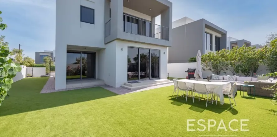 Vilë në Dubai Hills Estate, Emiratet e Bashkuara Arabe 3 dhoma gjumi, 288 m2. № 649615