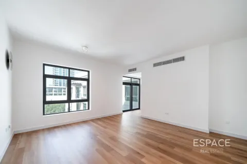 דירה למכירה ב The Views, Dubai, איחוד האמירויות  2 חדרי שינה, 140 מ"ר, מספר 649617 - תמונה 3