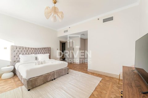 Apartment in Downtown Dubai (Downtown Burj Dubai), UAE 2 bedrooms, 140 sq.m. № 756452 - photo 10