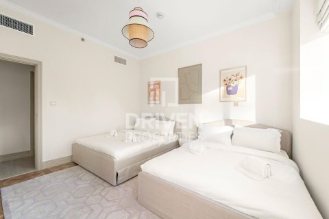 Apartment in Downtown Dubai (Downtown Burj Dubai), UAE 2 bedrooms, 140 sq.m. № 756452 - photo 12