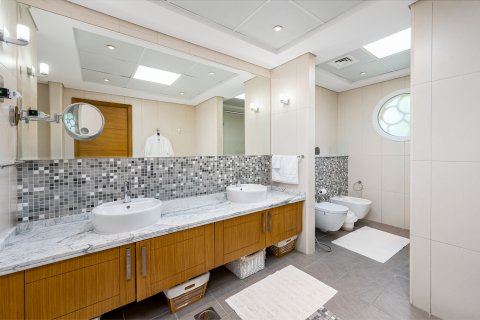 Üürile anda villa asukohaga Jumeirah Park, Dubai, AÜE: 5 magamistoaga, 674.21 m² Nr 749923 - pilt 22