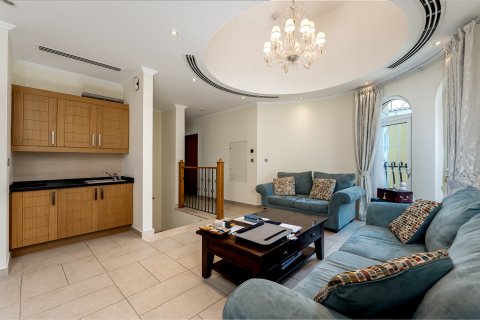 Üürile anda villa asukohaga Jumeirah Park, Dubai, AÜE: 5 magamistoaga, 674.21 m² Nr 749923 - pilt 12