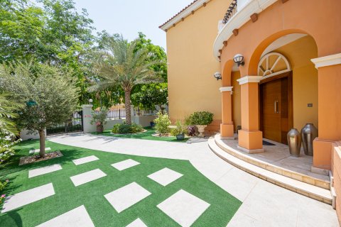 Üürile anda villa asukohaga Jumeirah Park, Dubai, AÜE: 5 magamistoaga, 674.21 m² Nr 749923 - pilt 24