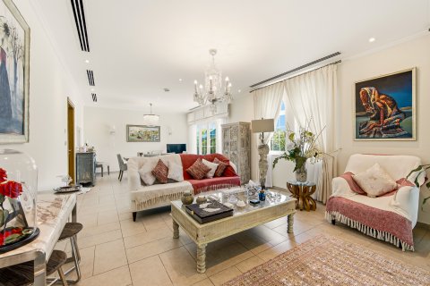 Üürile anda villa asukohaga Jumeirah Park, Dubai, AÜE: 5 magamistoaga, 674.21 m² Nr 749923 - pilt 6