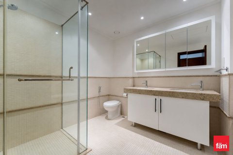 Huoneisto Downtown Dubai (Downtown Burj Dubai), Arabiemiraatit 2 makuuhuonetta, 134.1 m2 № 719848 - kuva 11