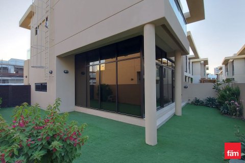 Kaupunkipientalo Dubai, Arabiemiraatit 3 makuuhuonetta, 253 m2 № 719850 - kuva 9