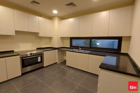 Kaupunkipientalo Dubai, Arabiemiraatit 3 makuuhuonetta, 253 m2 № 719850 - kuva 8