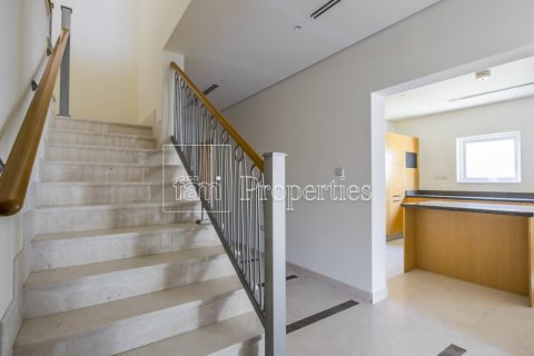 Kaupunkipientalo Al Furjan, Dubai, Arabiemiraatit 3 makuuhuonetta, 224 m2 № 719849 - kuva 11